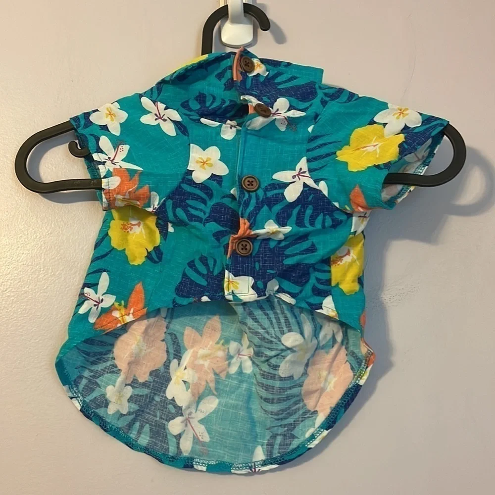 Top Paw Rayon Teal Floral Hawaiian Shirt size M dog